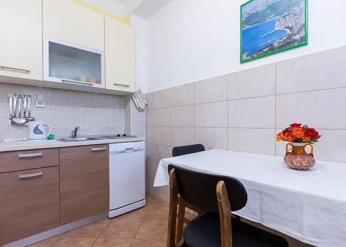 Lucija With Terrace Appartamento